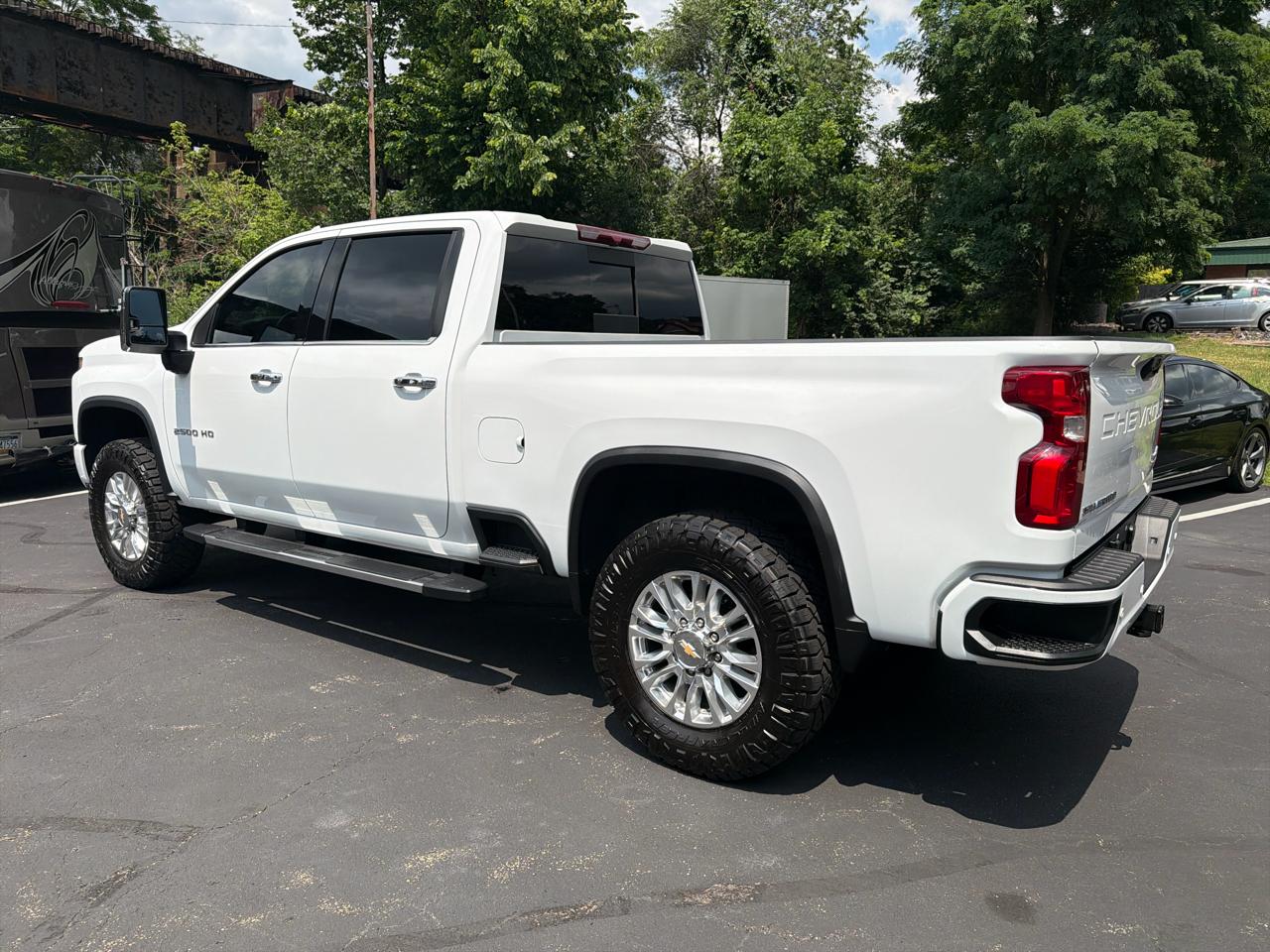 Chevrolet Silverado 2500HD High Country Crew Cab Short Box 4WD 2023