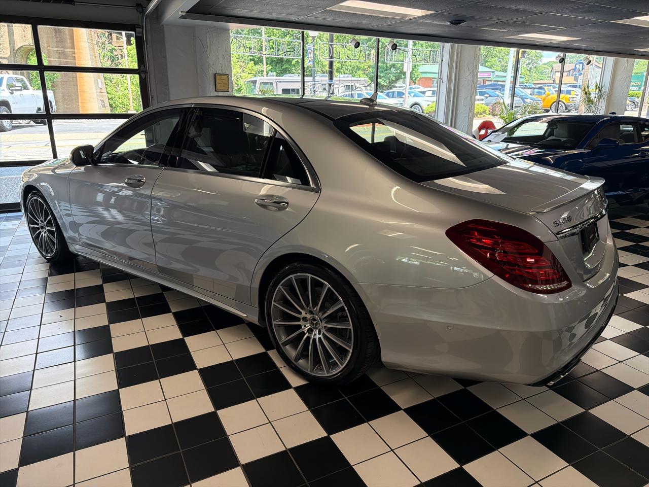 Mercedes-Benz S-Class S550 4MATIC 2017