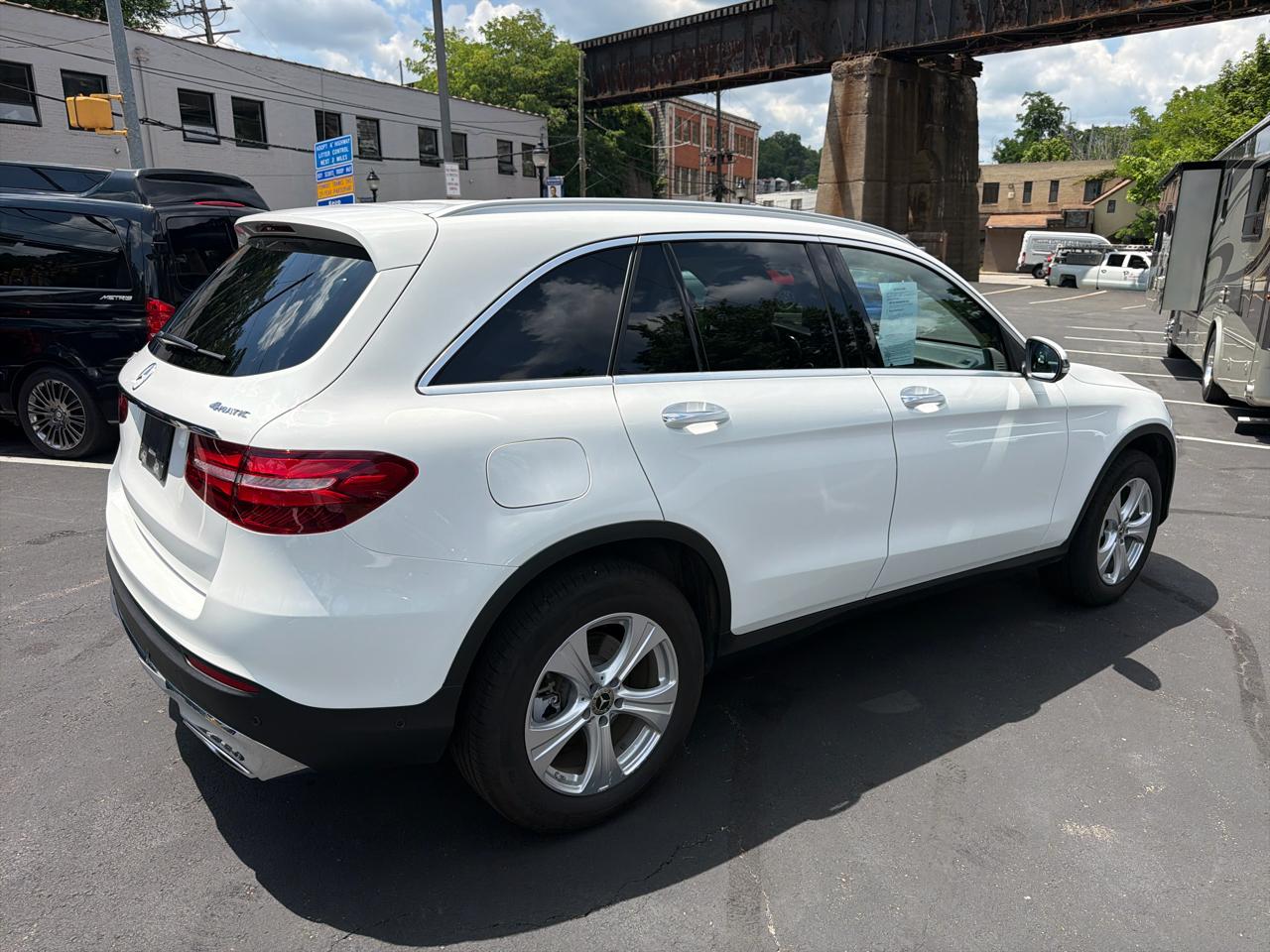 Mercedes-Benz GLC-Class GLC300 4MATIC 2018