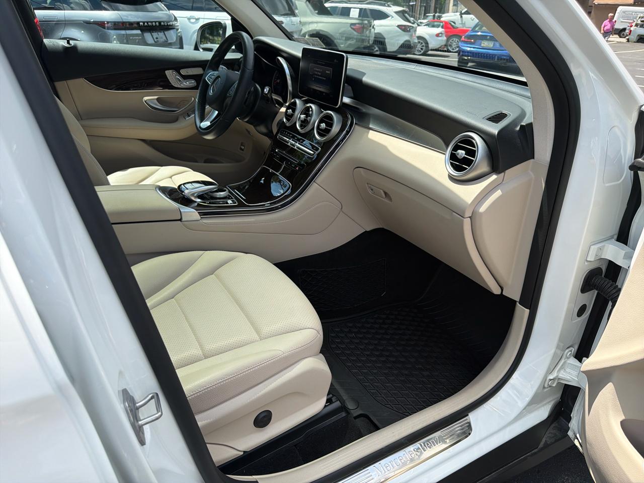 Mercedes-Benz GLC-Class GLC300 4MATIC 2018