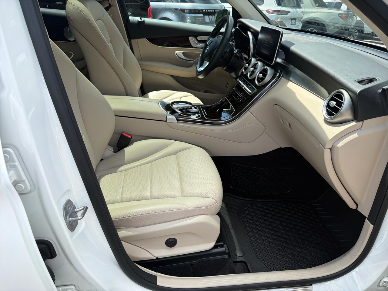Mercedes-Benz GLC-Class GLC300 4MATIC 2018