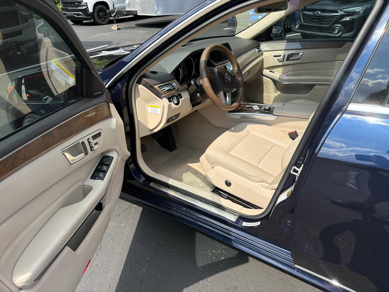 Mercedes-Benz E-Class E350 4MATIC Sedan 2014