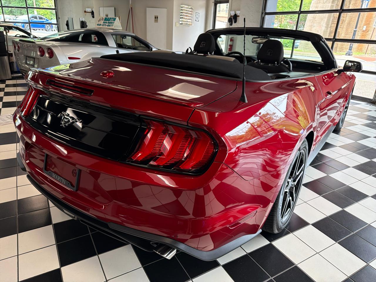 Ford Mustang EcoBoost Convertible 2020
