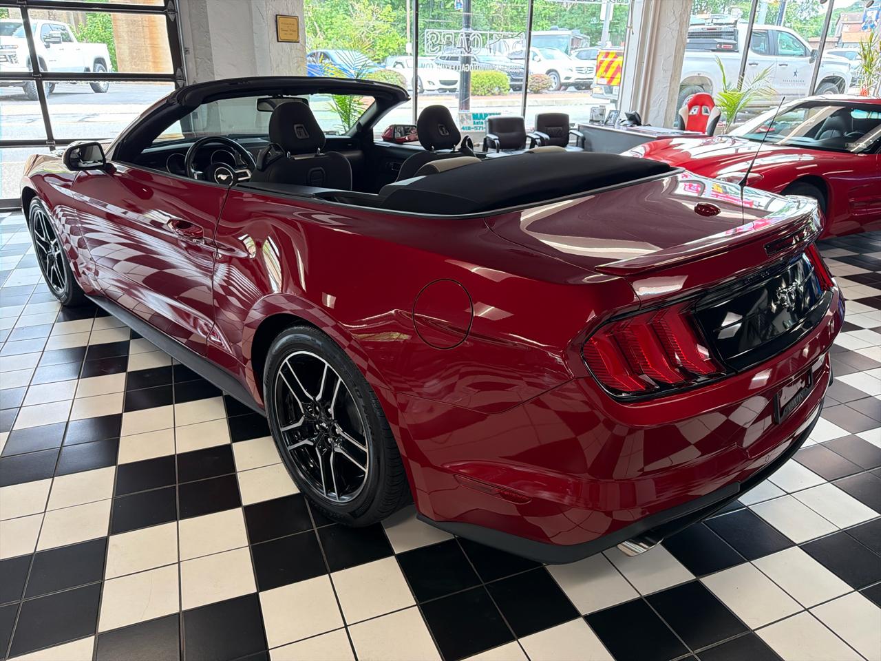 Ford Mustang EcoBoost Convertible 2020