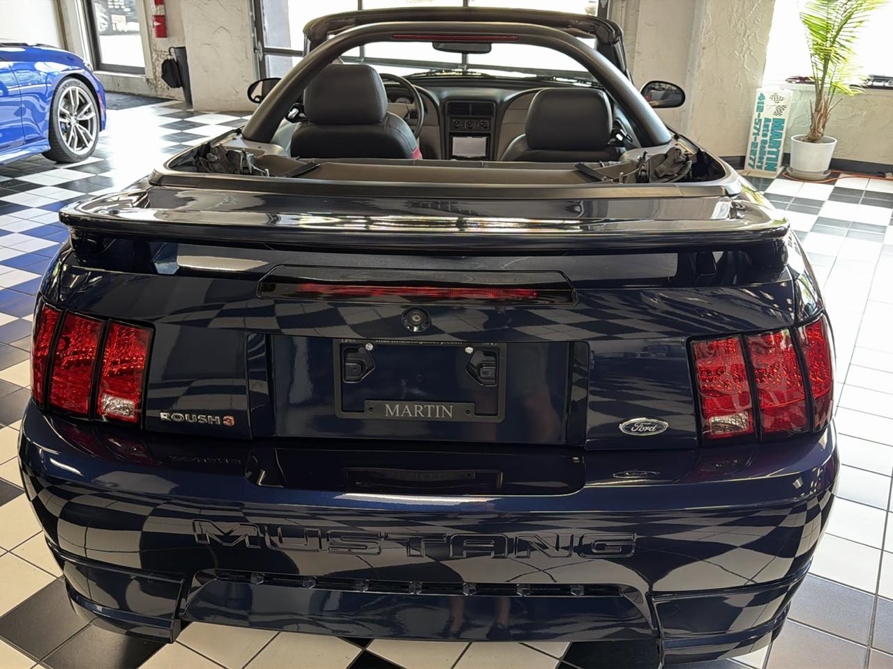 Ford Mustang  2001