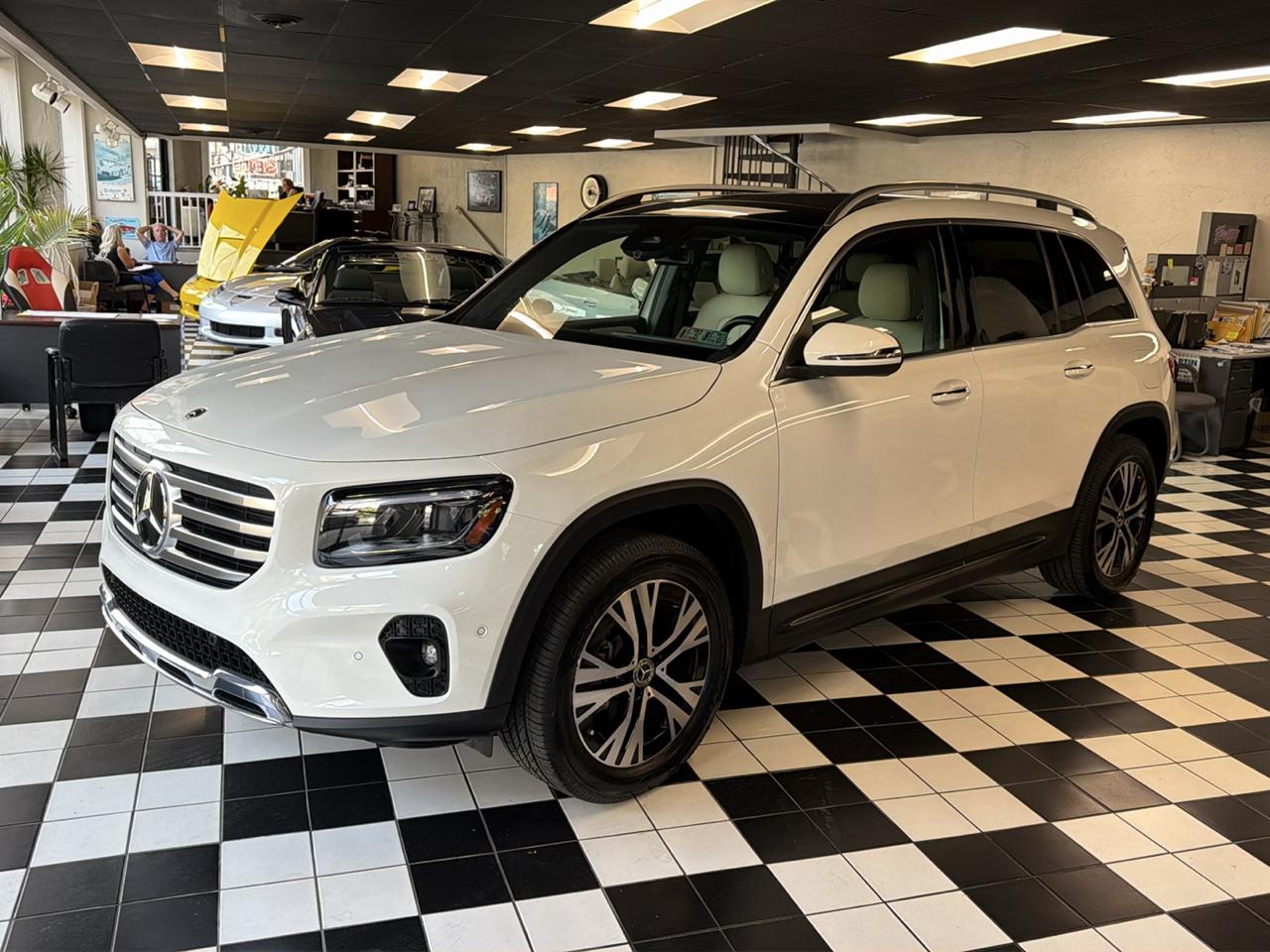 2024 Mercedes-Benz GLB-Class GLB 250 4MATIC