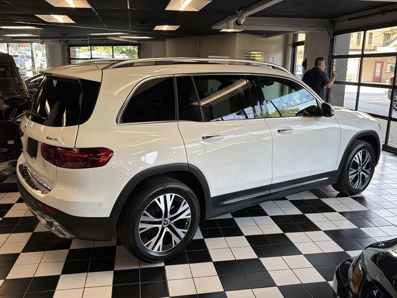 Mercedes-Benz GLB-Class GLB 250 4MATIC 2024
