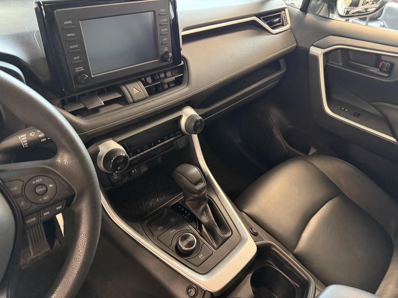Toyota RAV4 Hybrid LE AWD 2019
