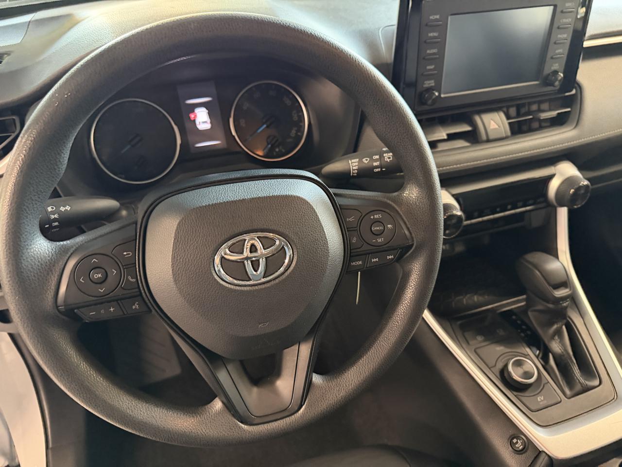 Toyota RAV4 Hybrid LE AWD 2019