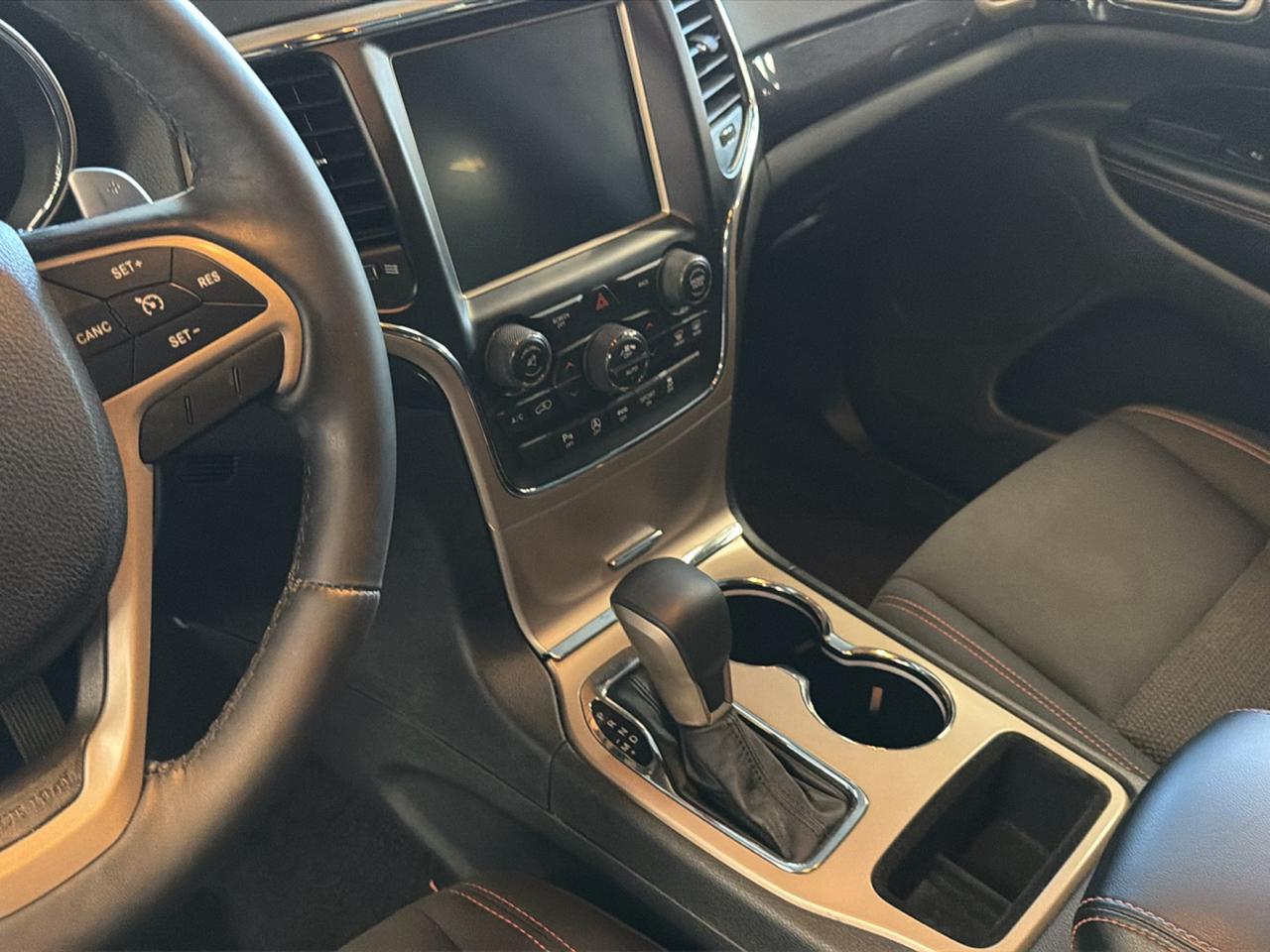 Jeep Grand Cherokee Laredo 4WD 2017