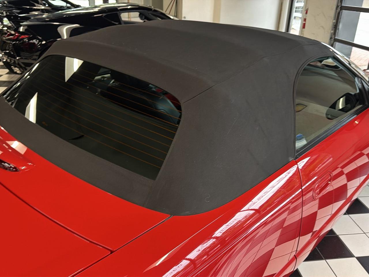 Ford Thunderbird Deluxe 2002