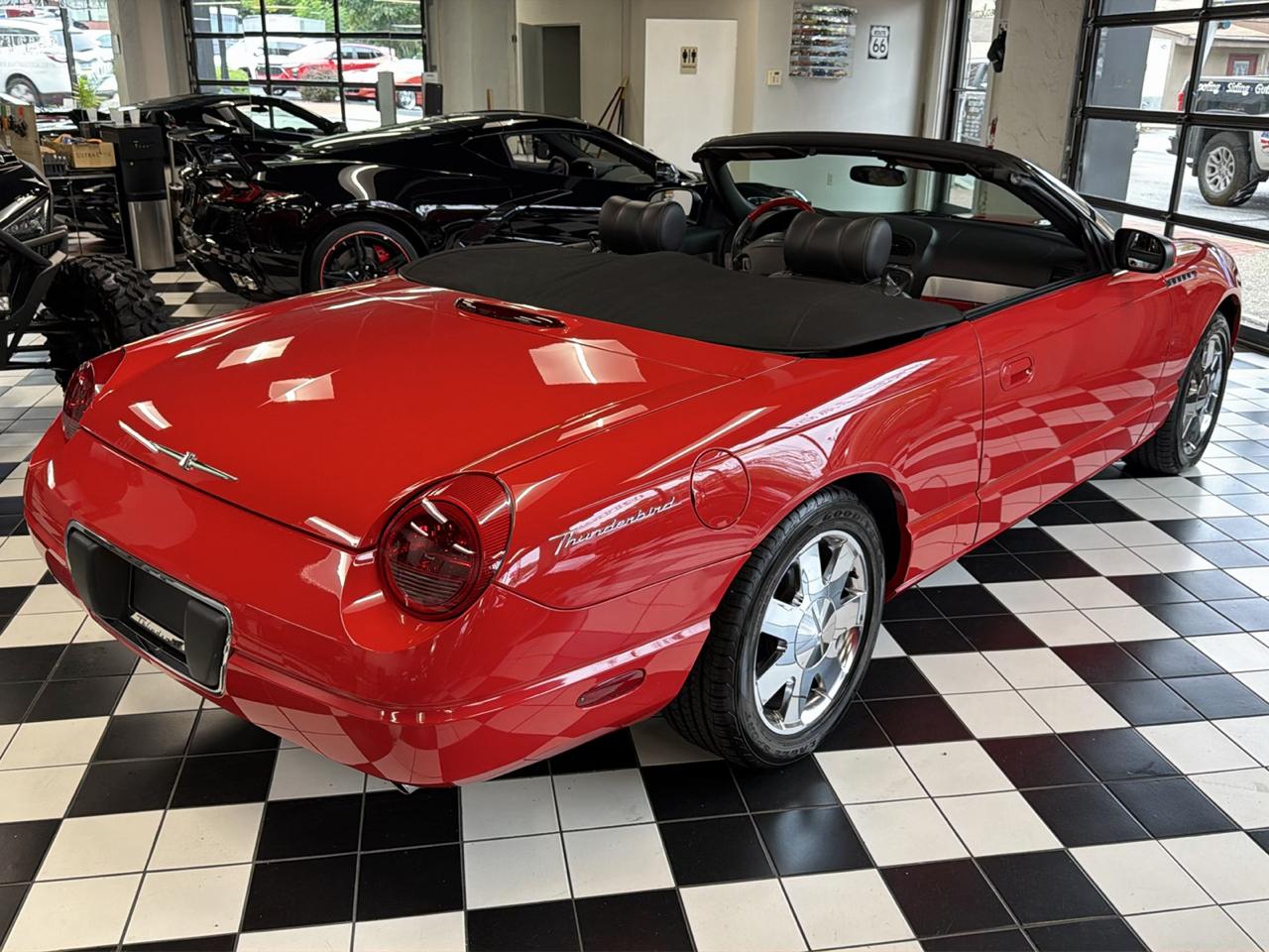 Ford Thunderbird Deluxe 2002