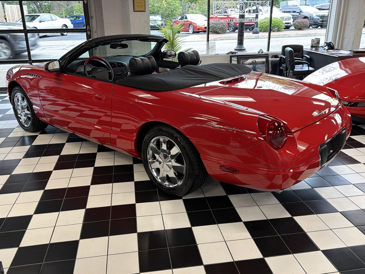 Ford Thunderbird Deluxe 2002