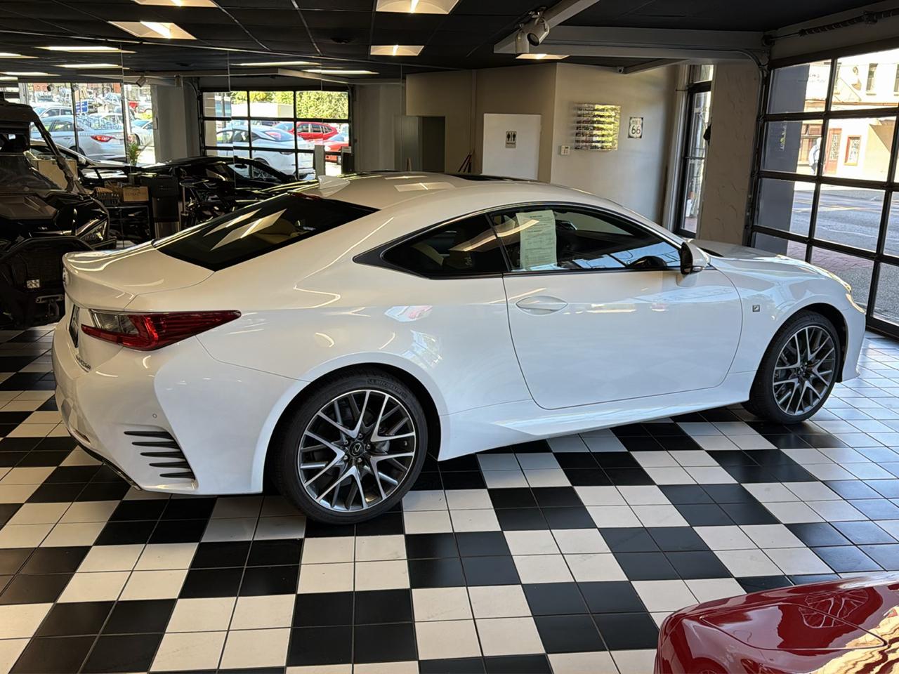 Lexus RC 300 AWD 2016
