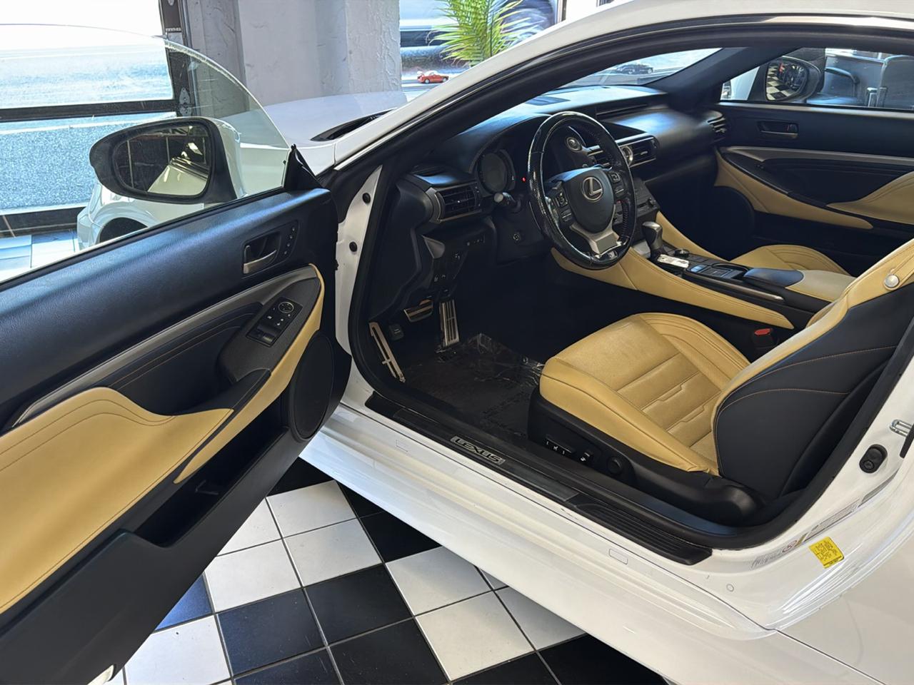Lexus RC 300 AWD 2016