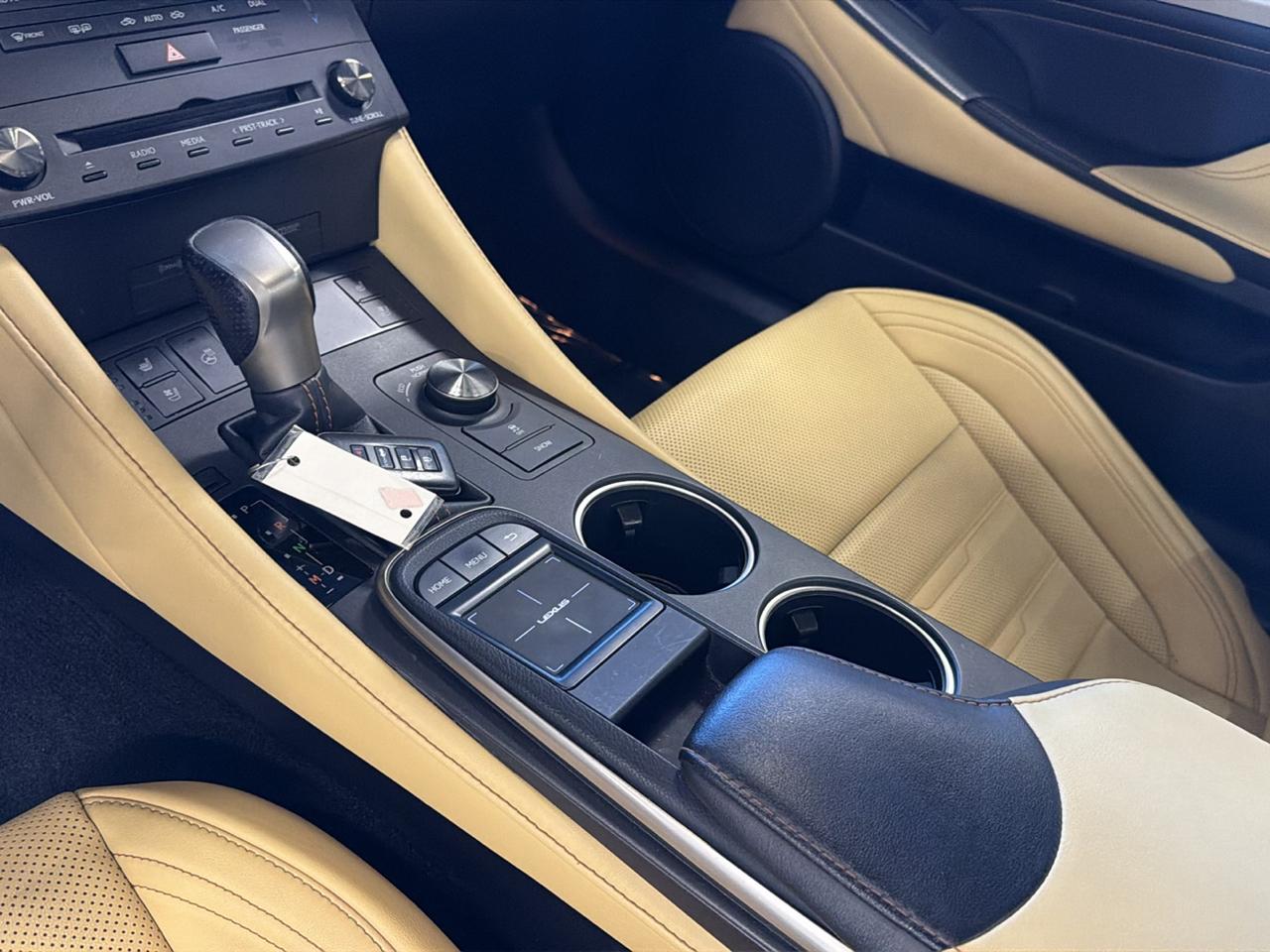 Lexus RC 300 AWD 2016