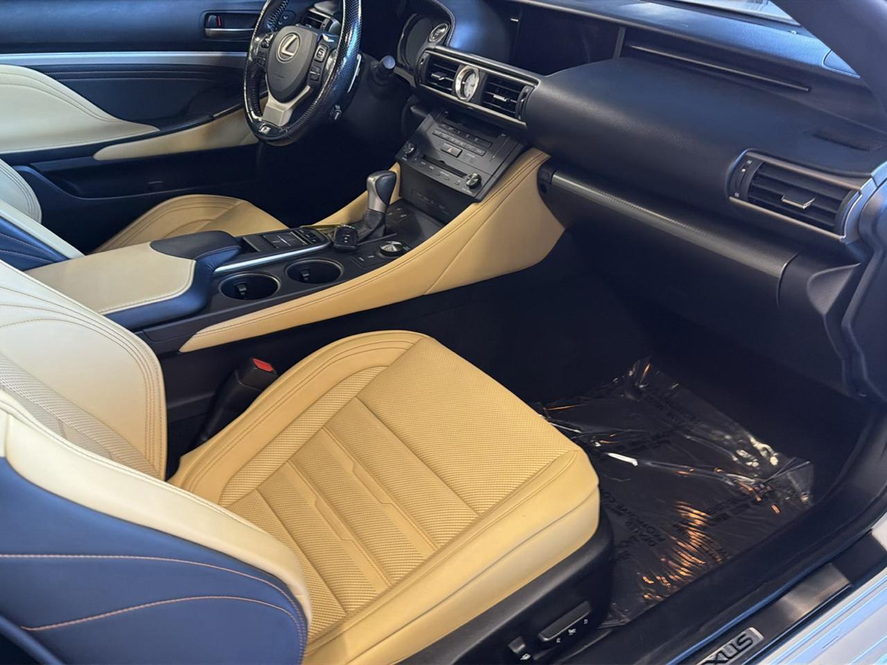 Lexus RC 300 AWD 2016