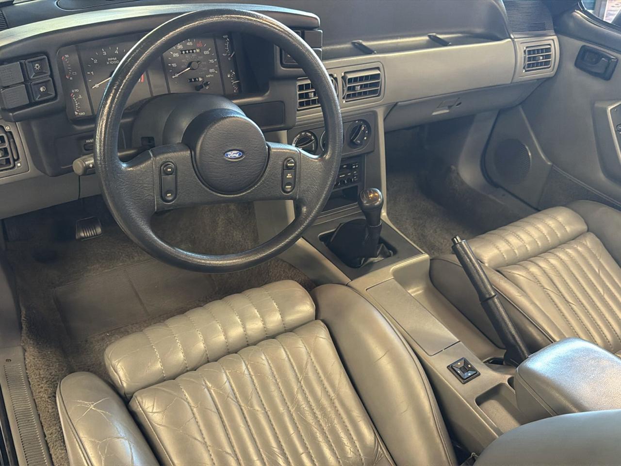 Ford Mustang GT convertible 1988