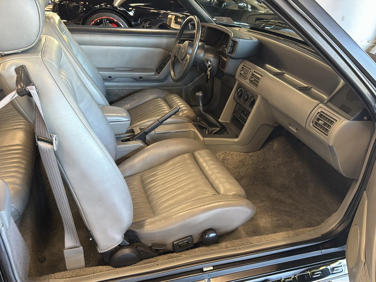 Ford Mustang GT convertible 1988