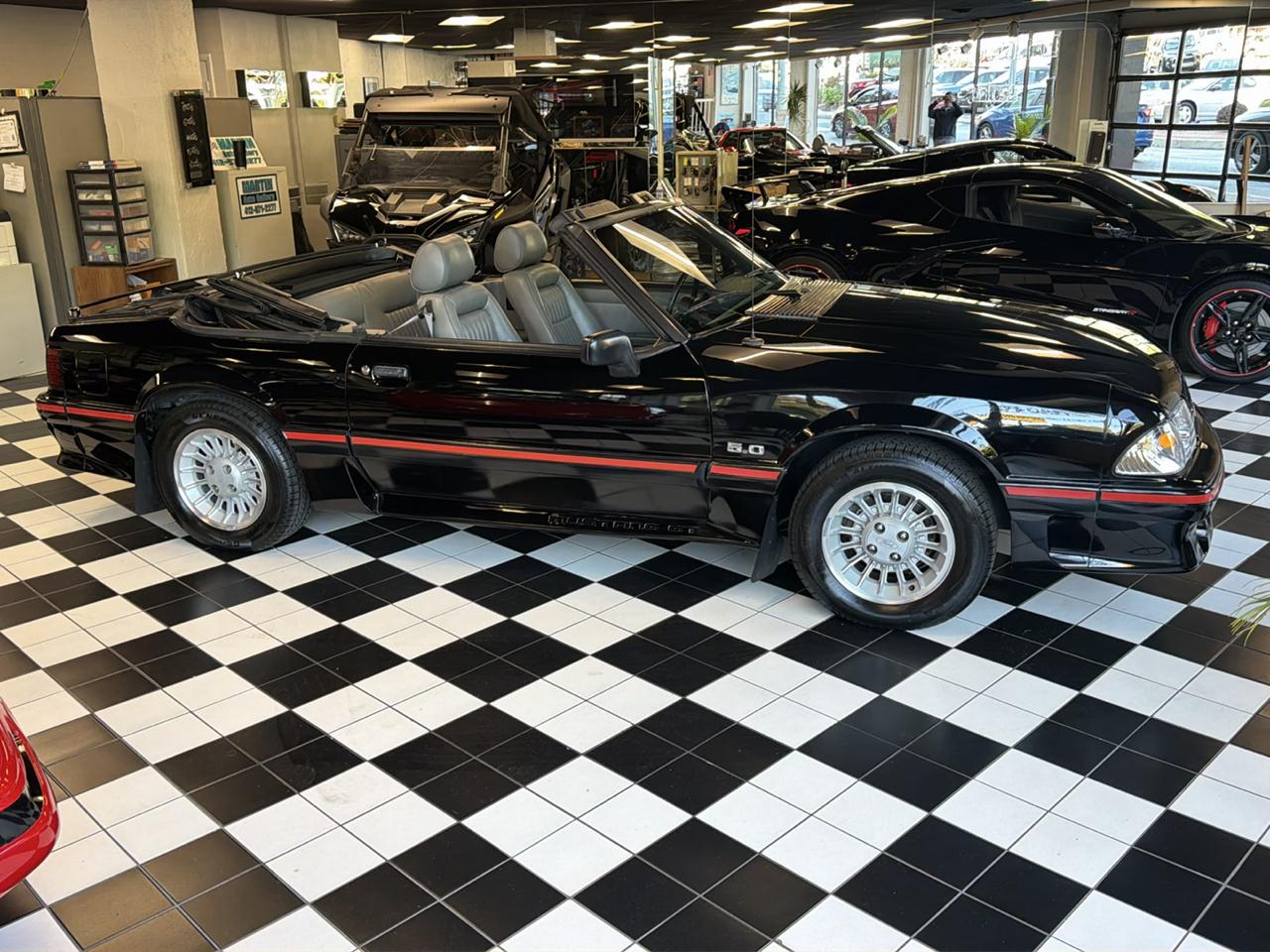 Ford Mustang GT convertible 1988