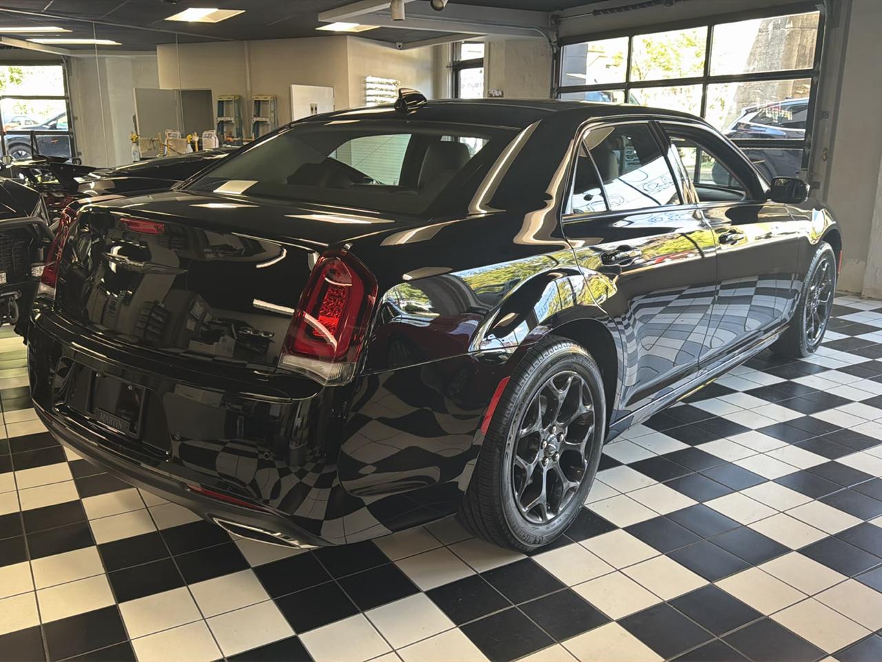 Chrysler 300 Touring L AWD 2023