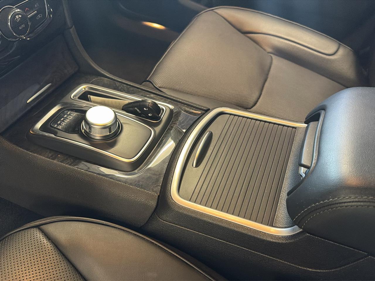 Chrysler 300 Touring L AWD 2023