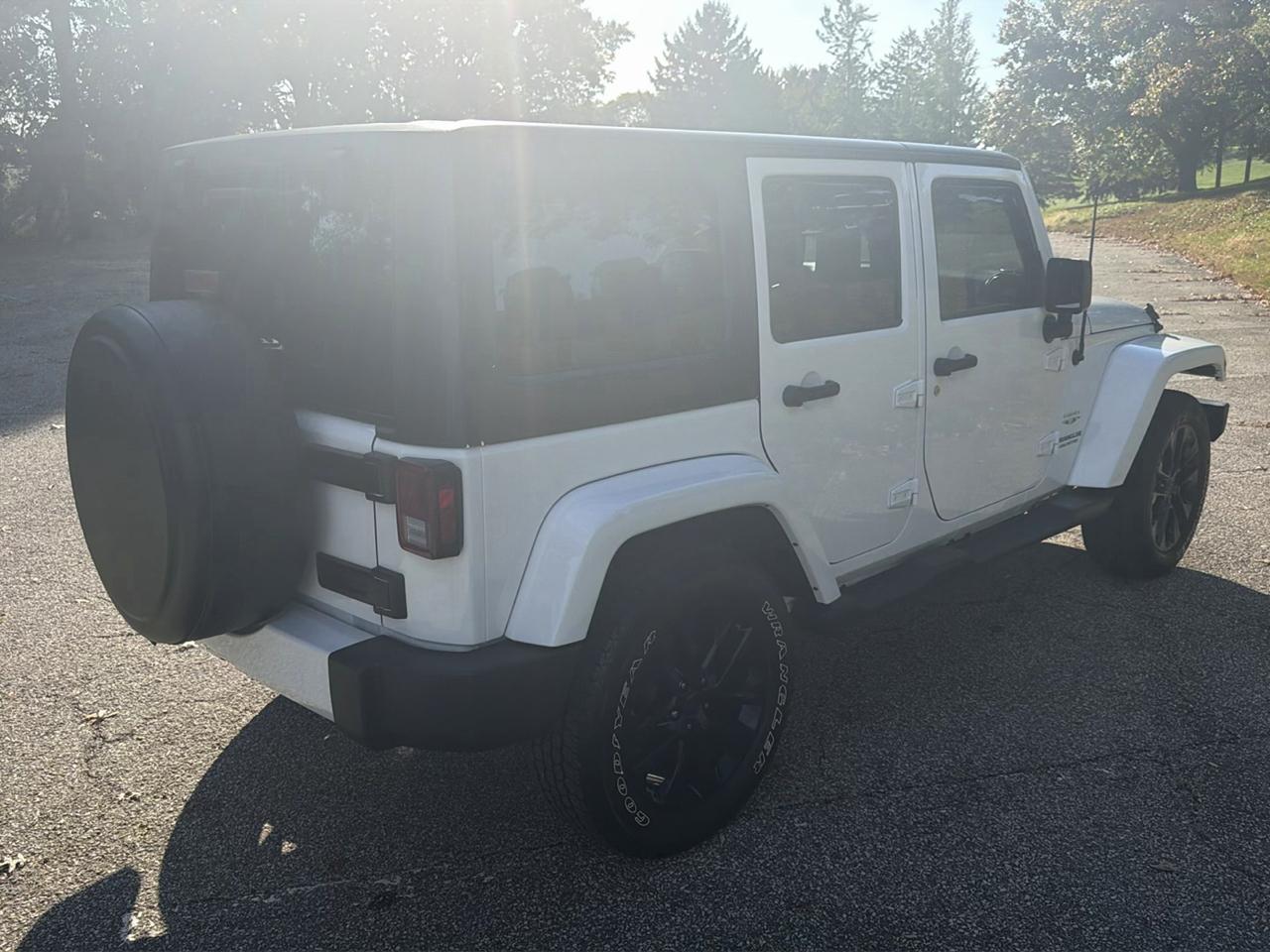 Jeep Wrangler Unlimited Sahara 4WD 2017