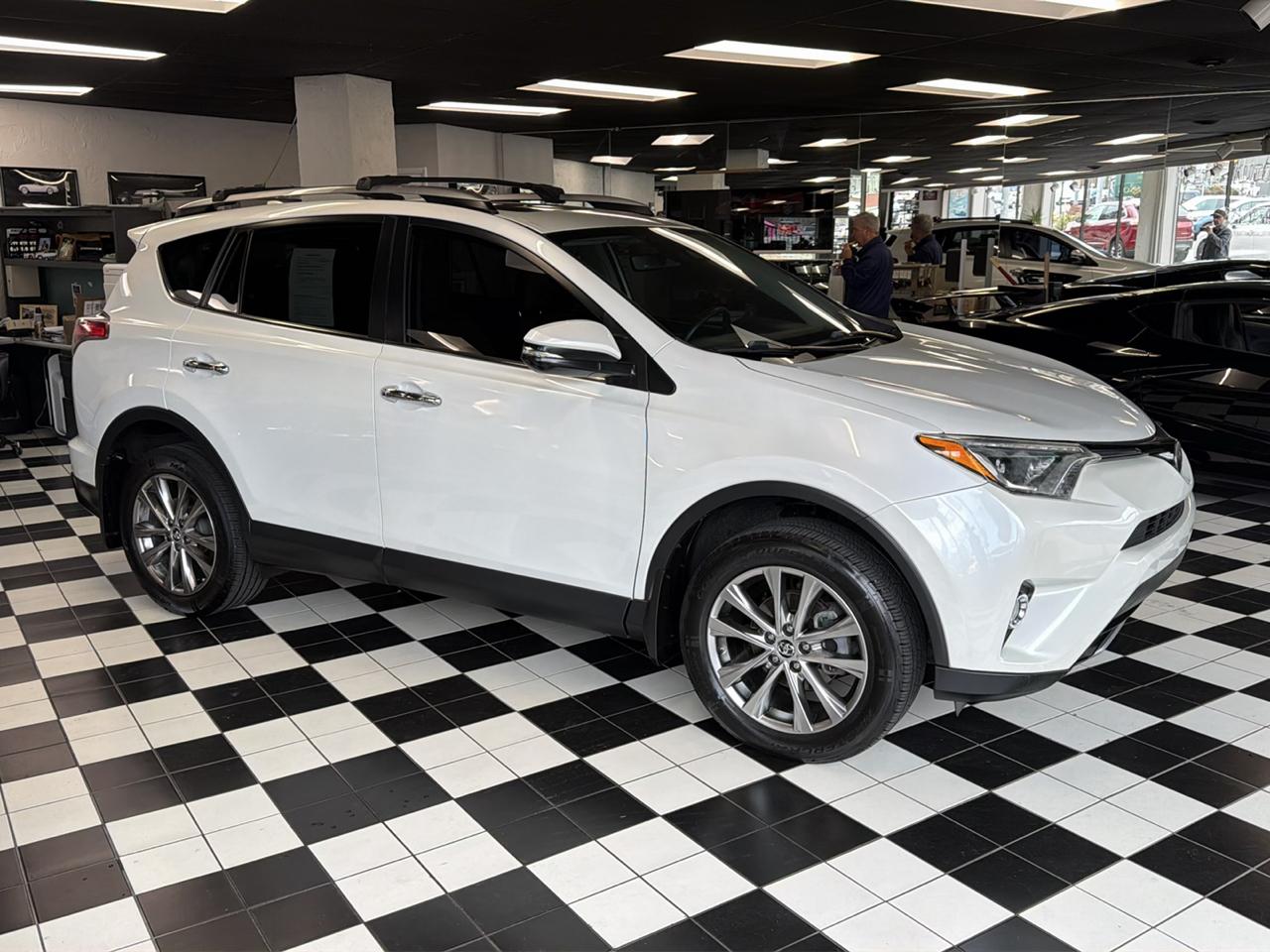 Toyota RAV4 Limited AWD 2018