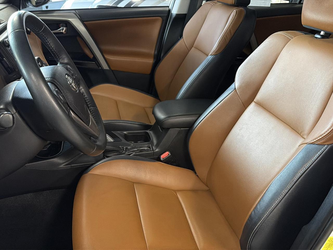 Toyota RAV4 Limited AWD 2018