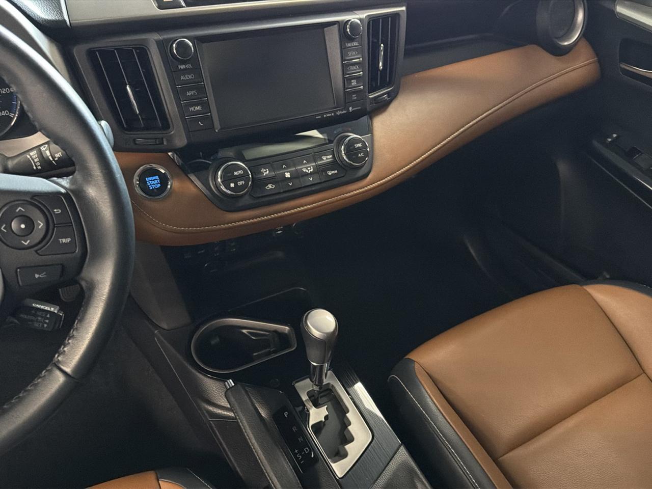 Toyota RAV4 Limited AWD 2018
