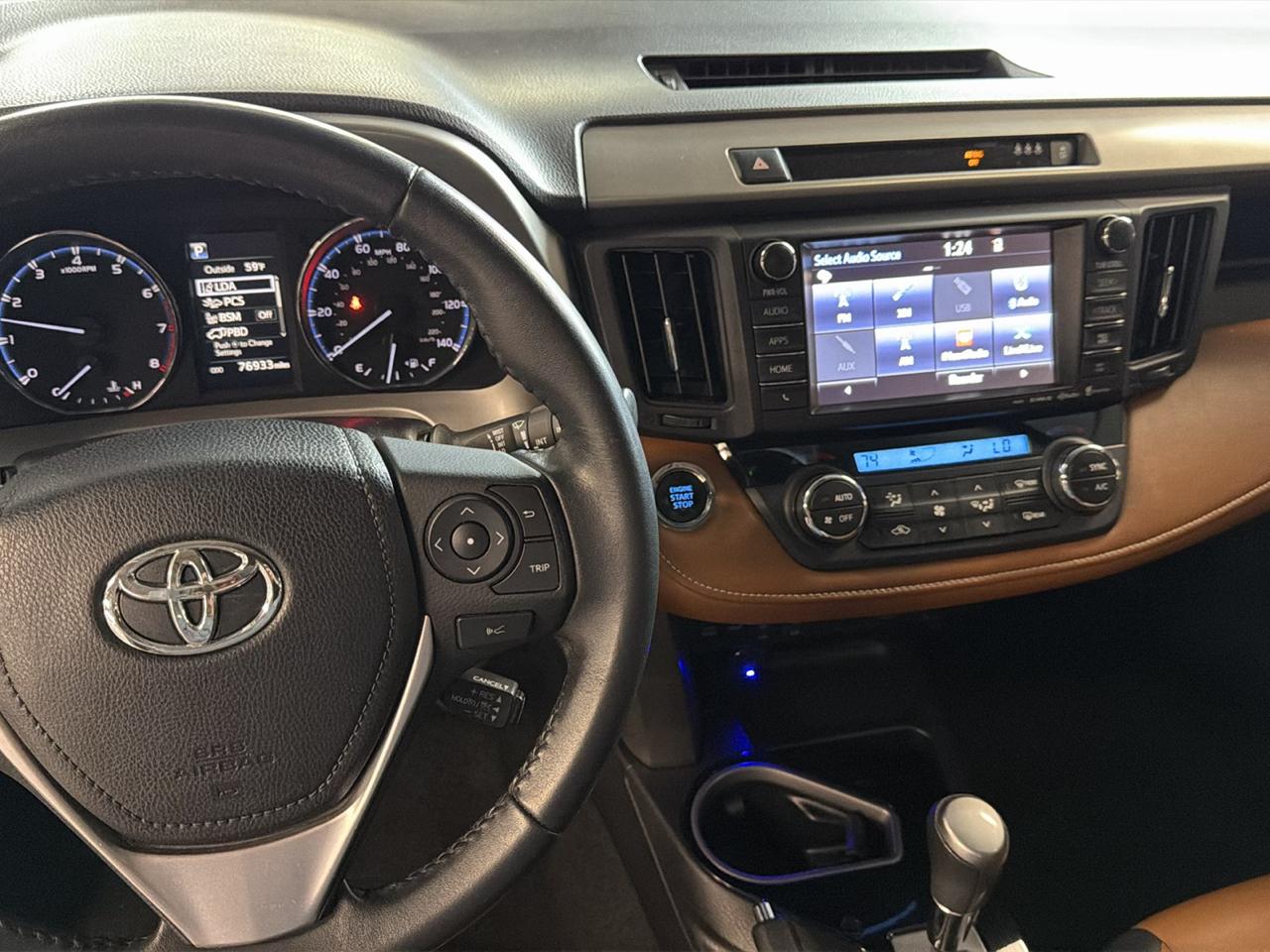 Toyota RAV4 Limited AWD 2018