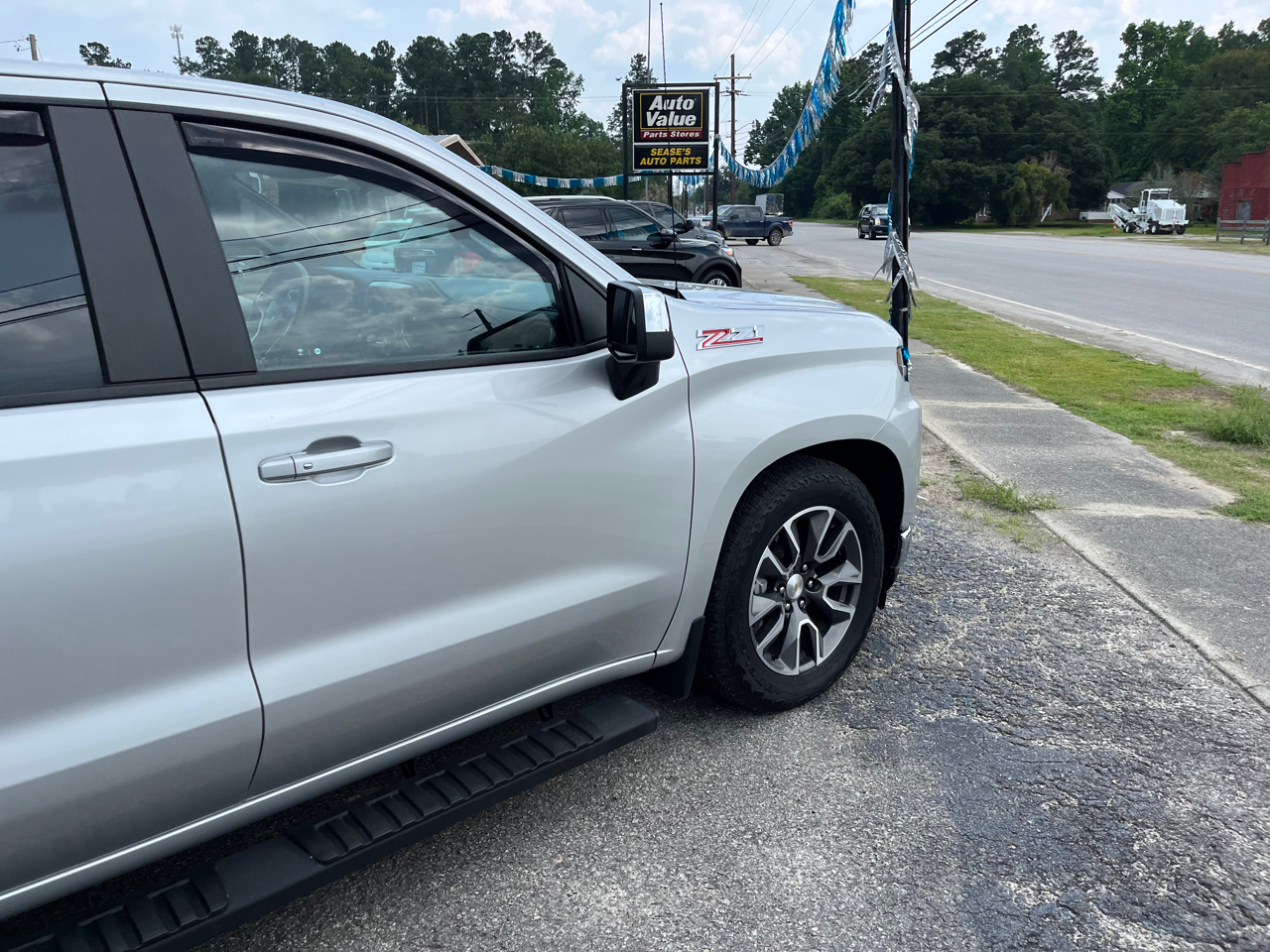 Used 2021 Chevrolet Silverado 1500 4WD Crew Cab 147" LT w/1LT for Sale