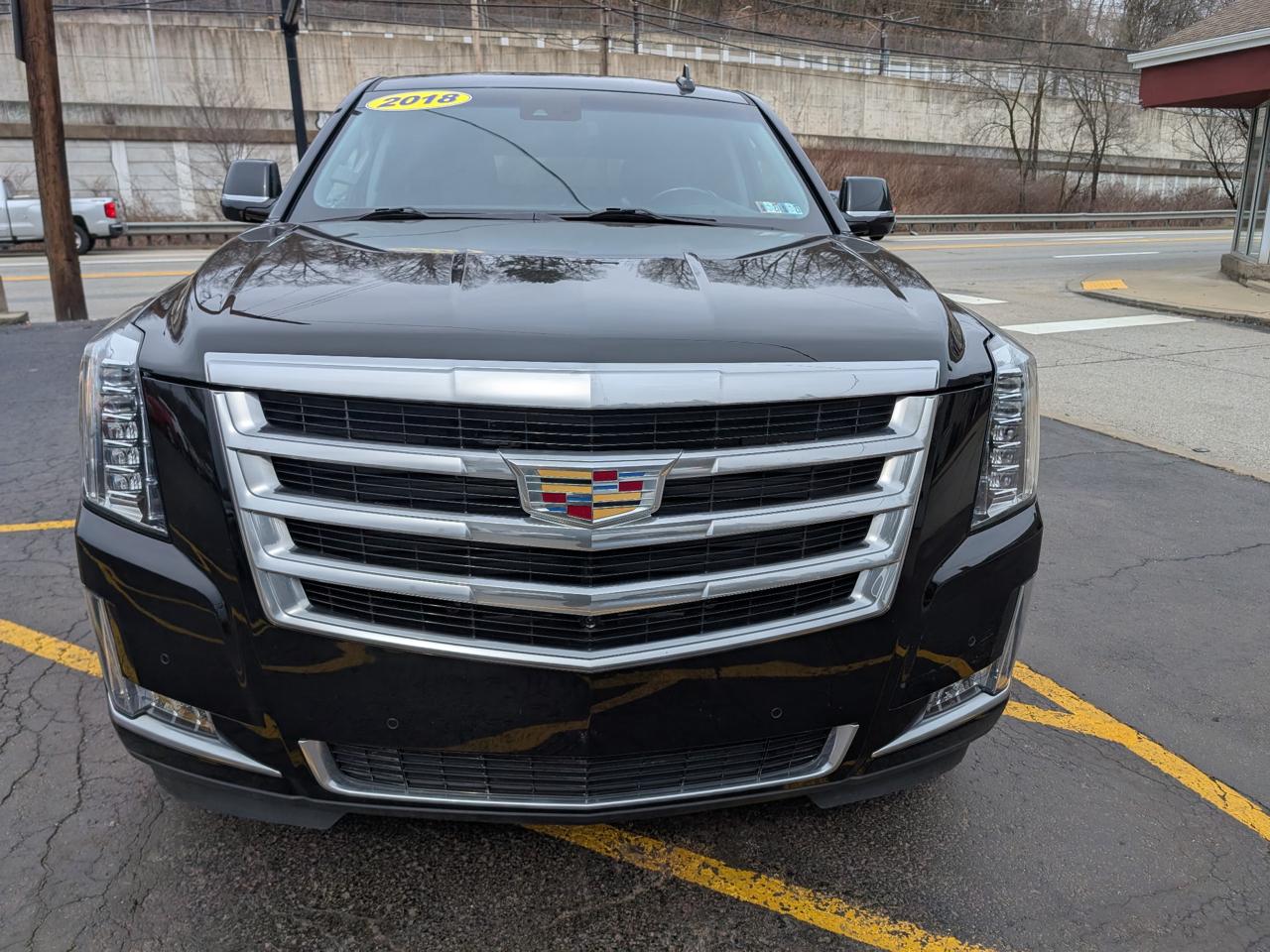 Cadillac Escalade 4WD 4dr Luxury 2018