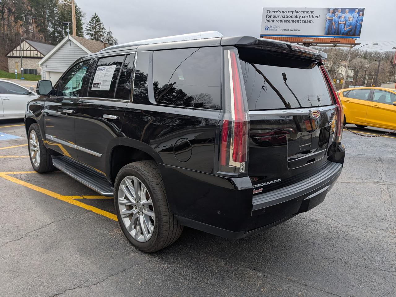 Cadillac Escalade 4WD 4dr Luxury 2018