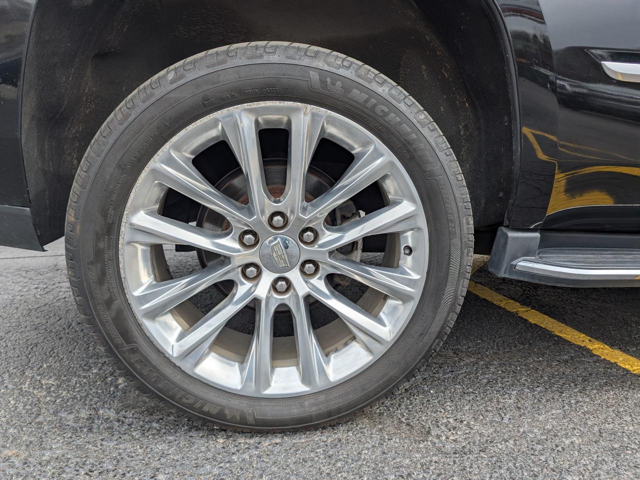 Cadillac Escalade 4WD 4dr Luxury 2018