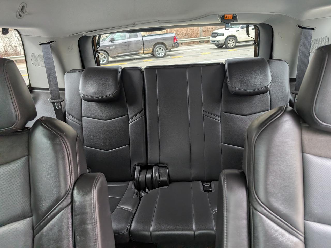 Cadillac Escalade 4WD 4dr Luxury 2018