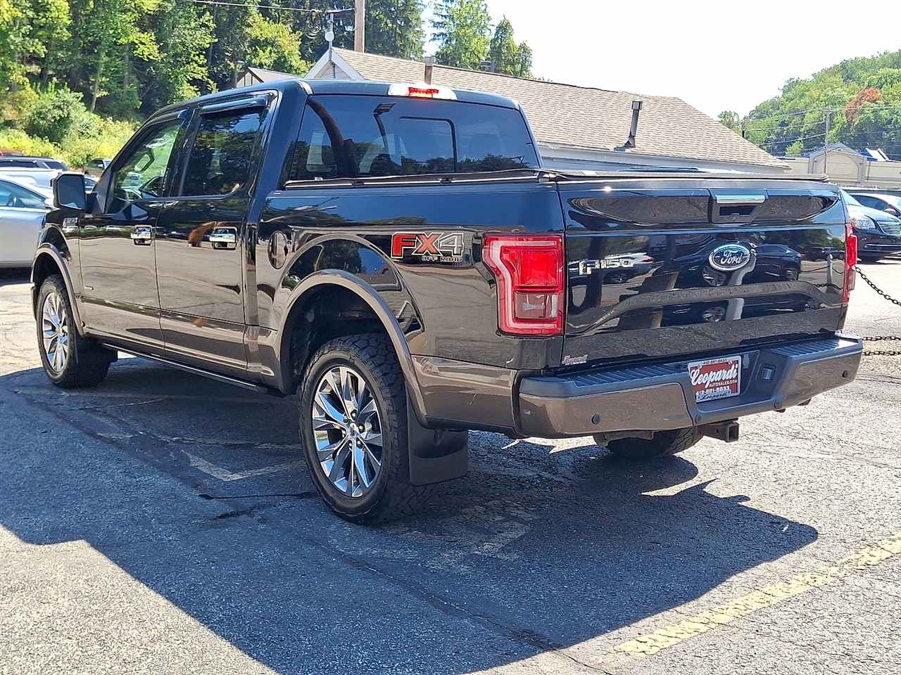 Ford F-150 4WD SuperCrew 145" Lariat 2016 Ford F-150 4WD SuperCrew 145" Lariat 2016