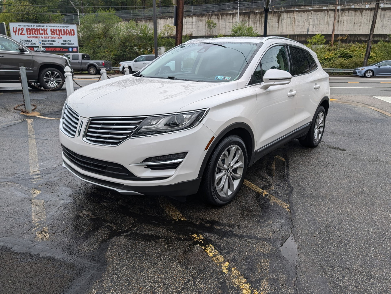2016 Lincoln MKC Select photo 2