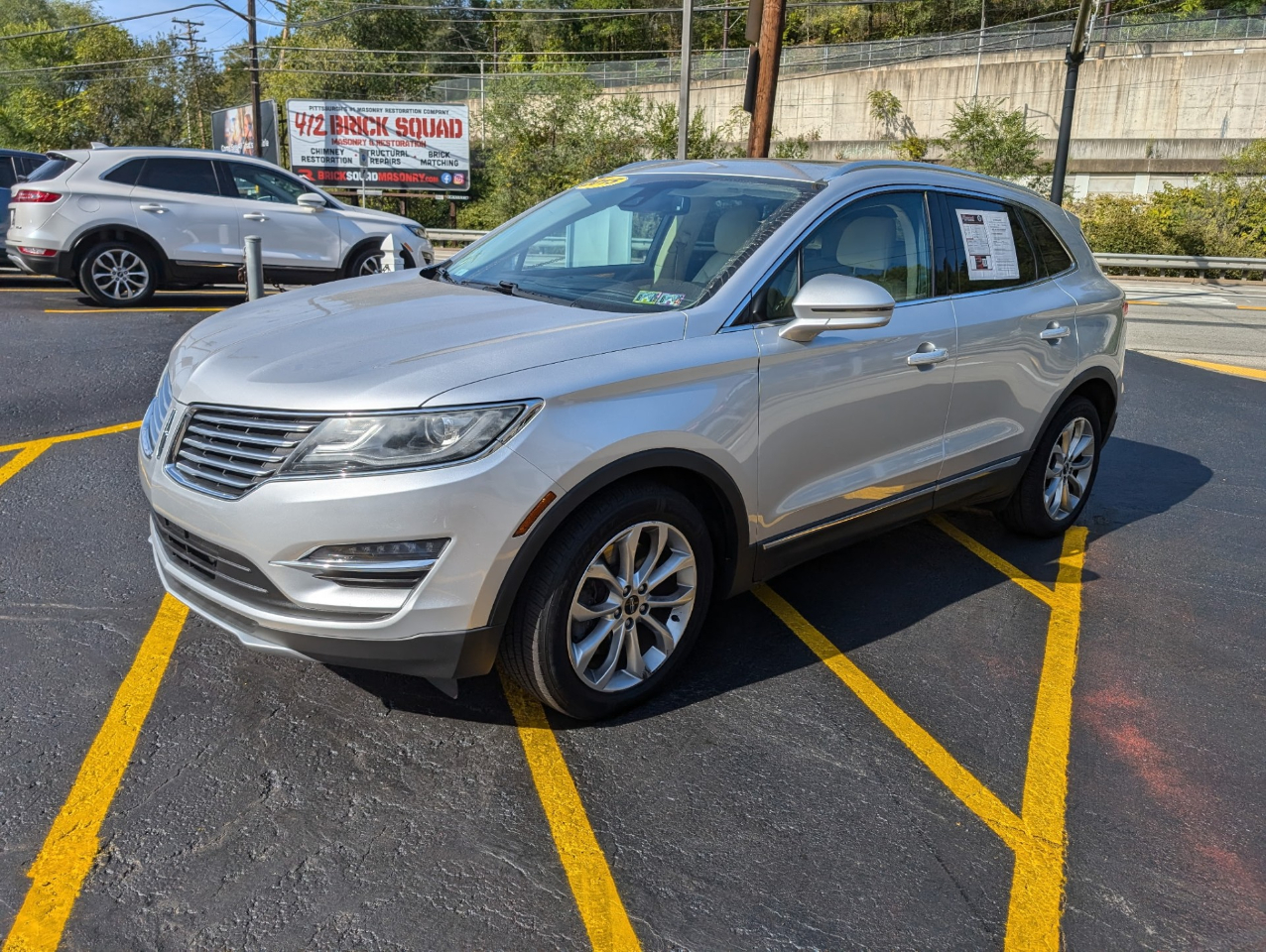2015 Lincoln MKC Base photo 2