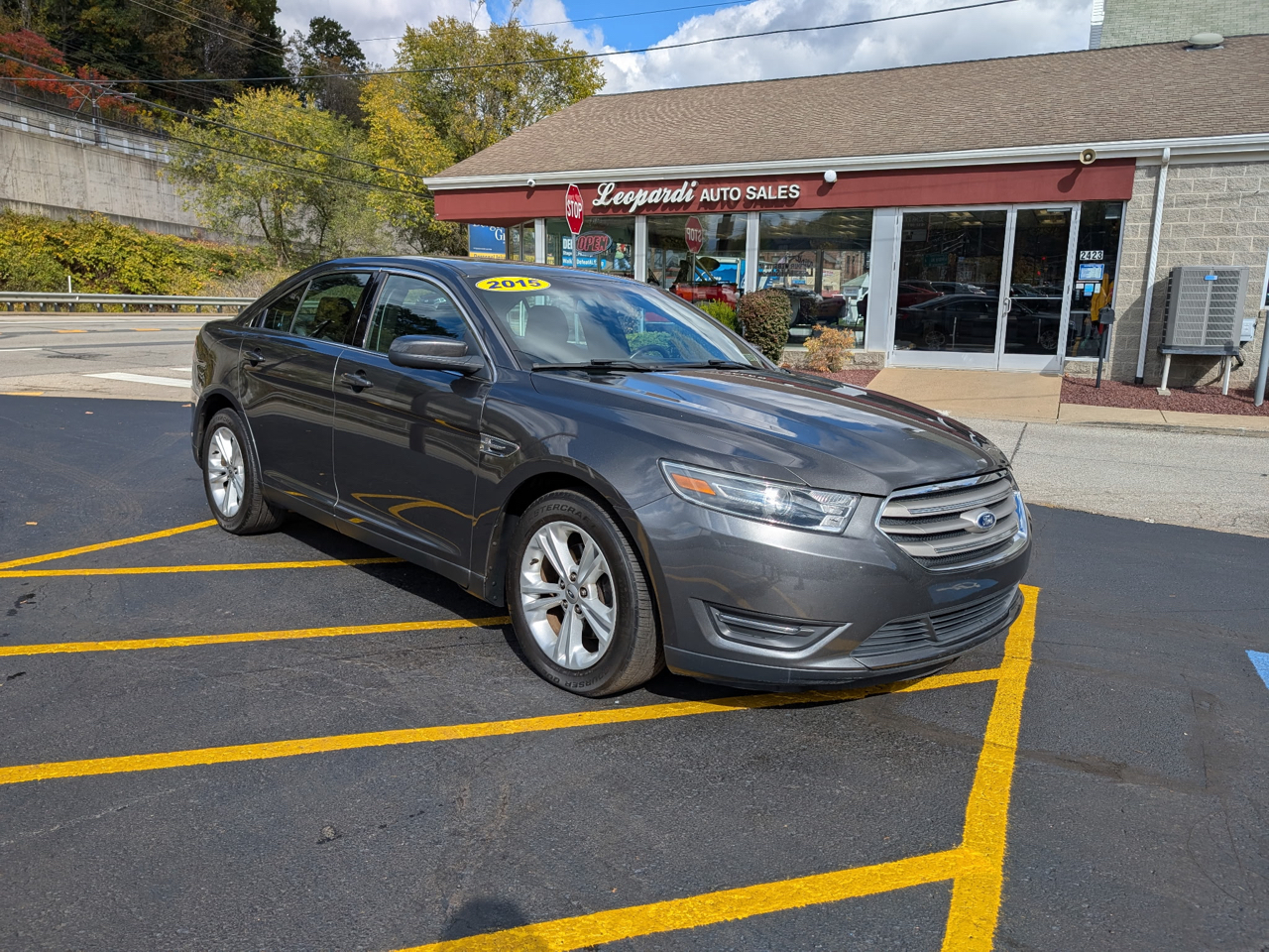 2015 Ford Taurus 4dr Sdn SEL AWD
