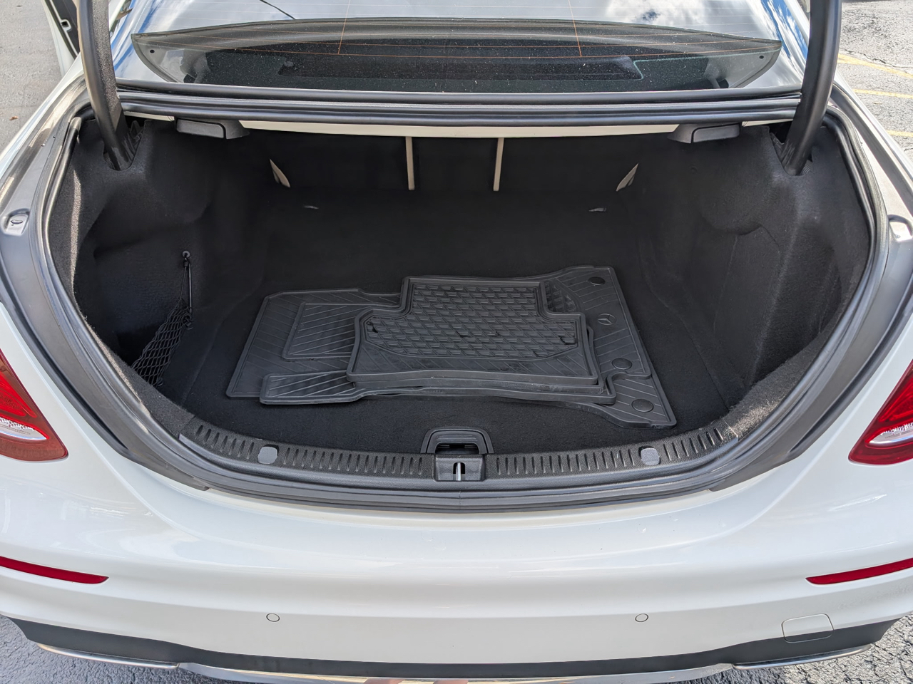 Mercedes-Benz E-Class E 300 Sport 4MATIC Sedan 2017