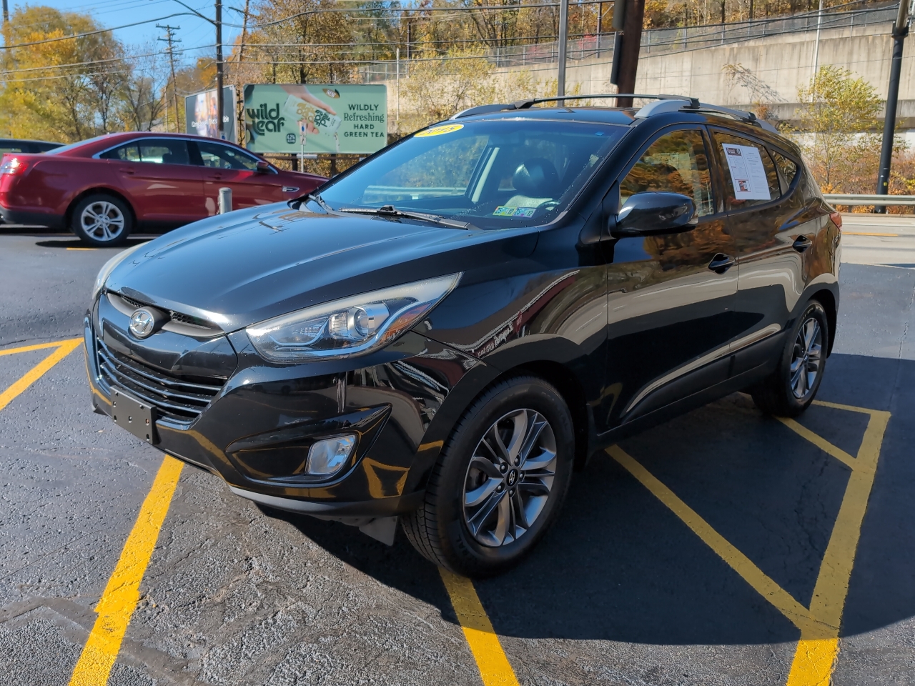 2015 Hyundai Tucson SE photo 3