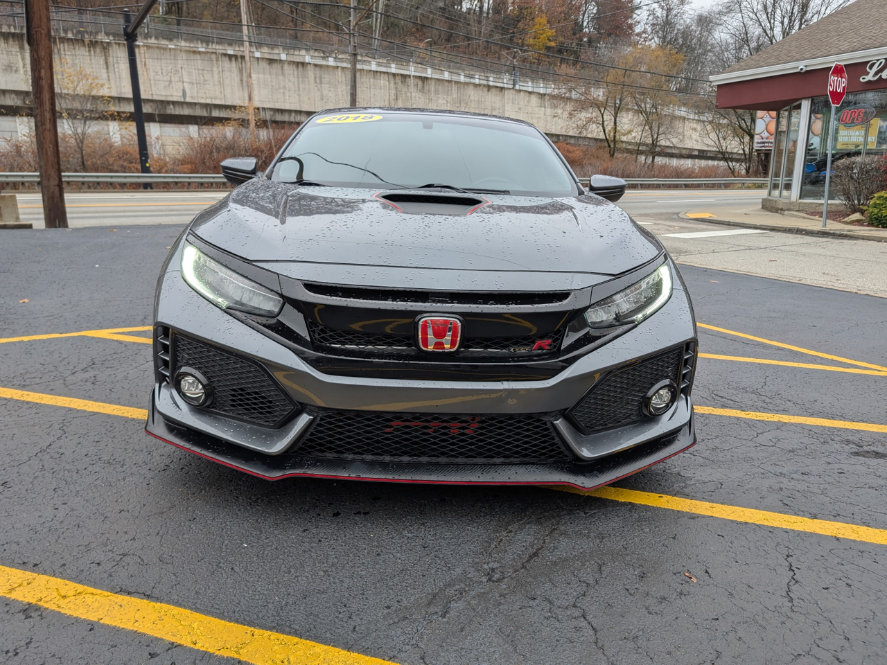 2018 Honda Civic Type R Touring photo 2
