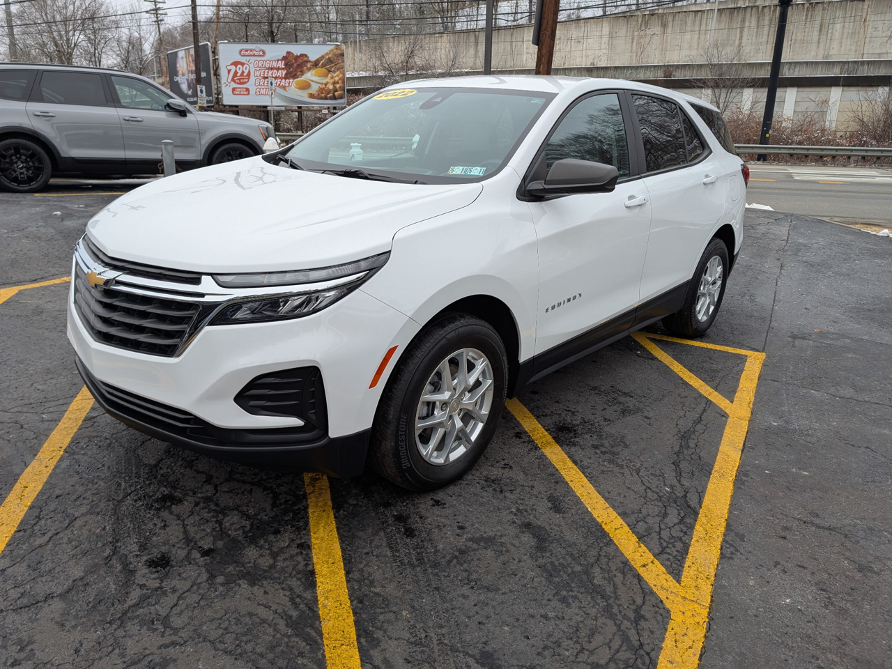 Chevrolet Equinox AWD 4dr LS w/1LS 2022