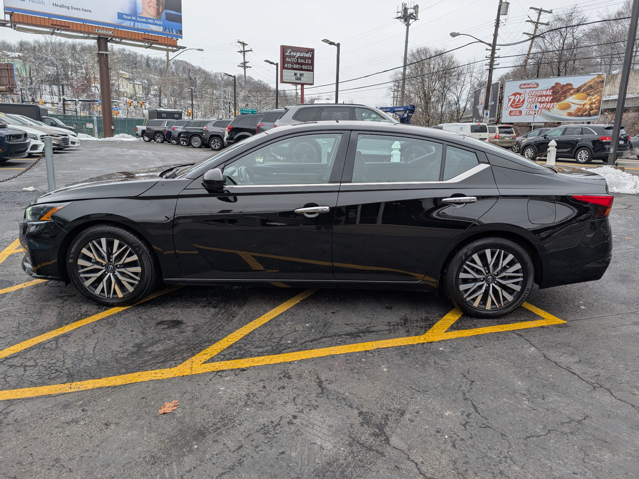 Nissan Altima 2.5 SV Sedan 2023