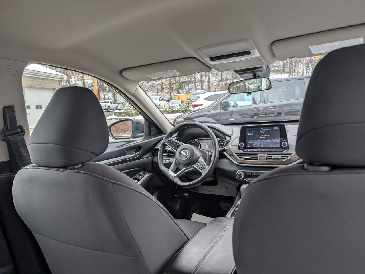 Nissan Altima 2.5 SV Sedan 2023