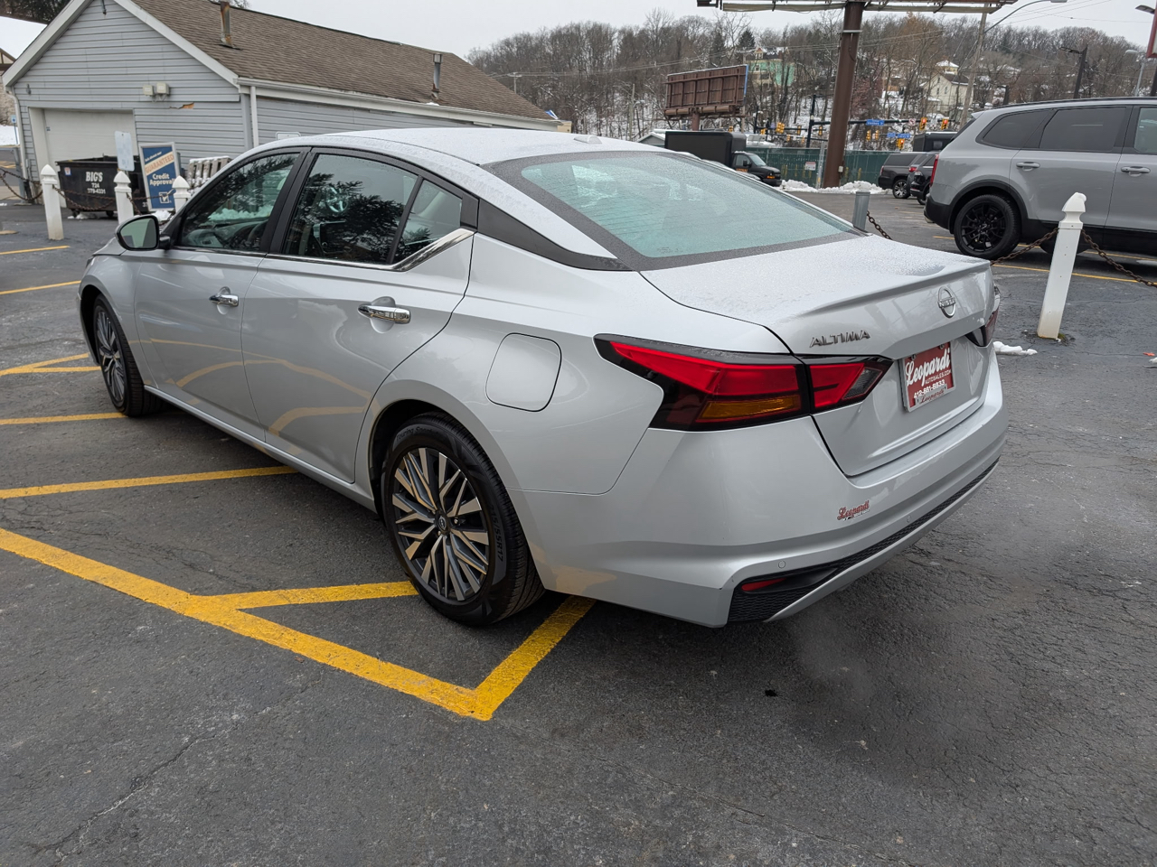 Nissan Altima 2.5 SV Sedan 2023