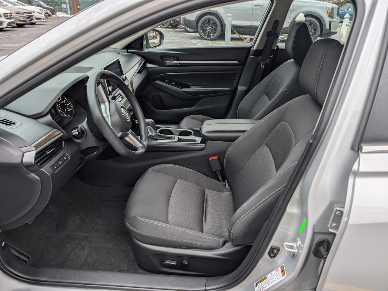 Nissan Altima 2.5 SV Sedan 2023