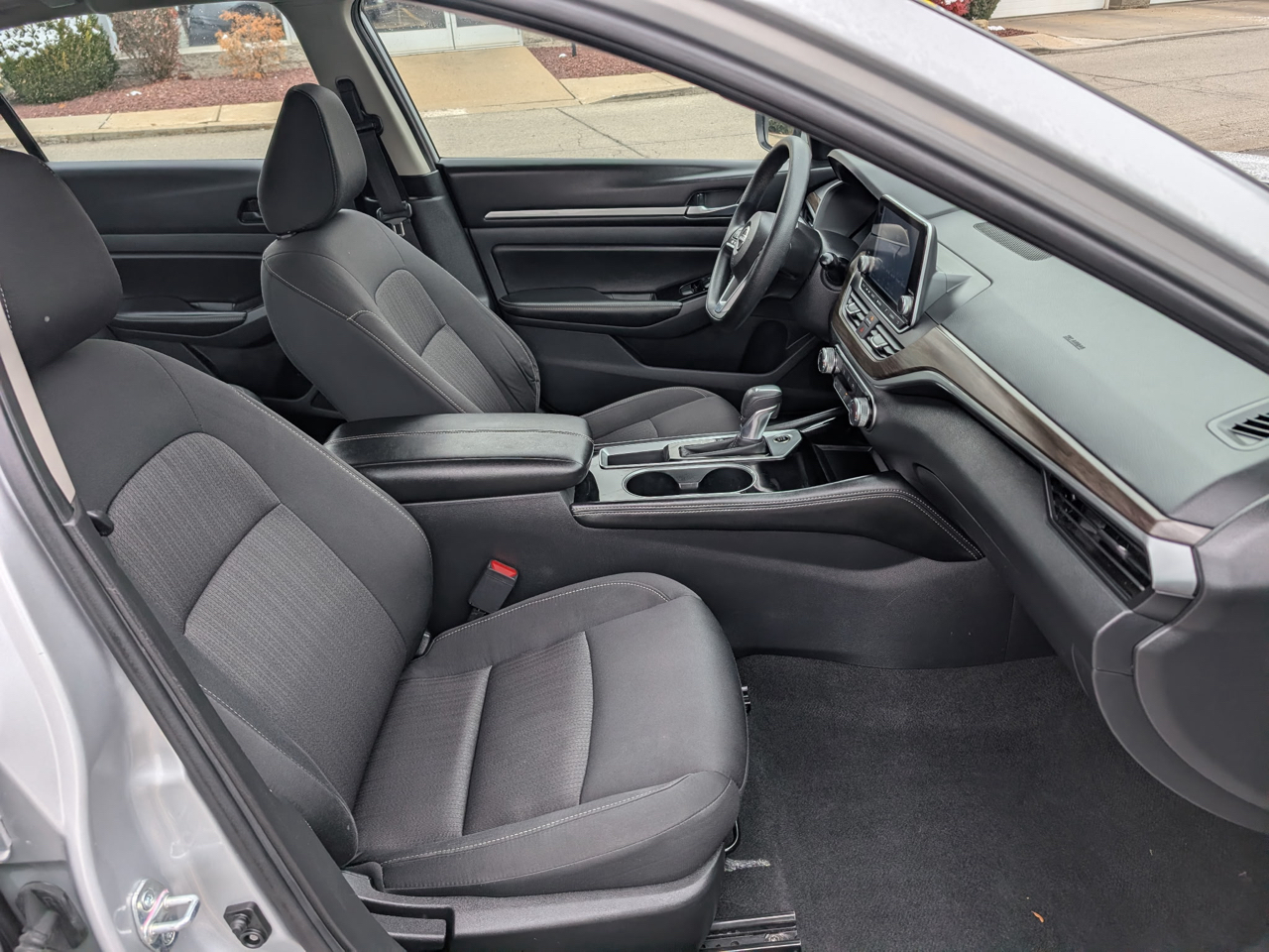 Nissan Altima 2.5 SV Sedan 2023