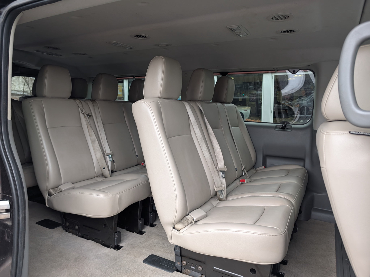 Nissan NV Passenger NV3500 HD SL V8 2018
